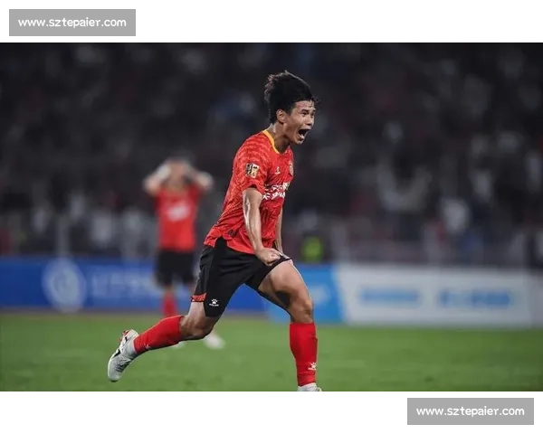 罗萨读秒双响救主！广州豹 2-2 绝平陕西，冲超悬念延续